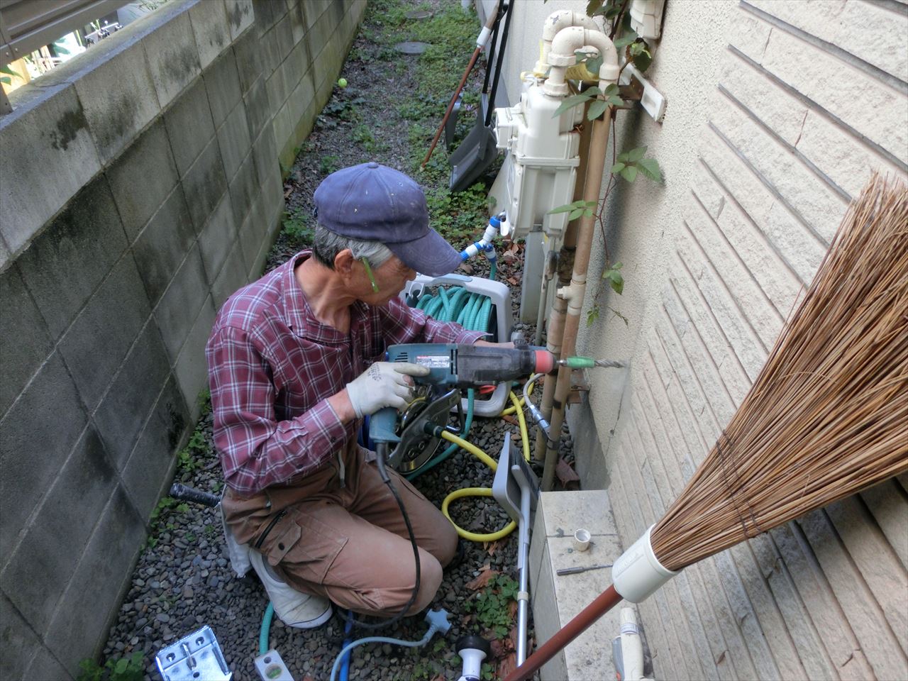 ホールダウン金物　施工中